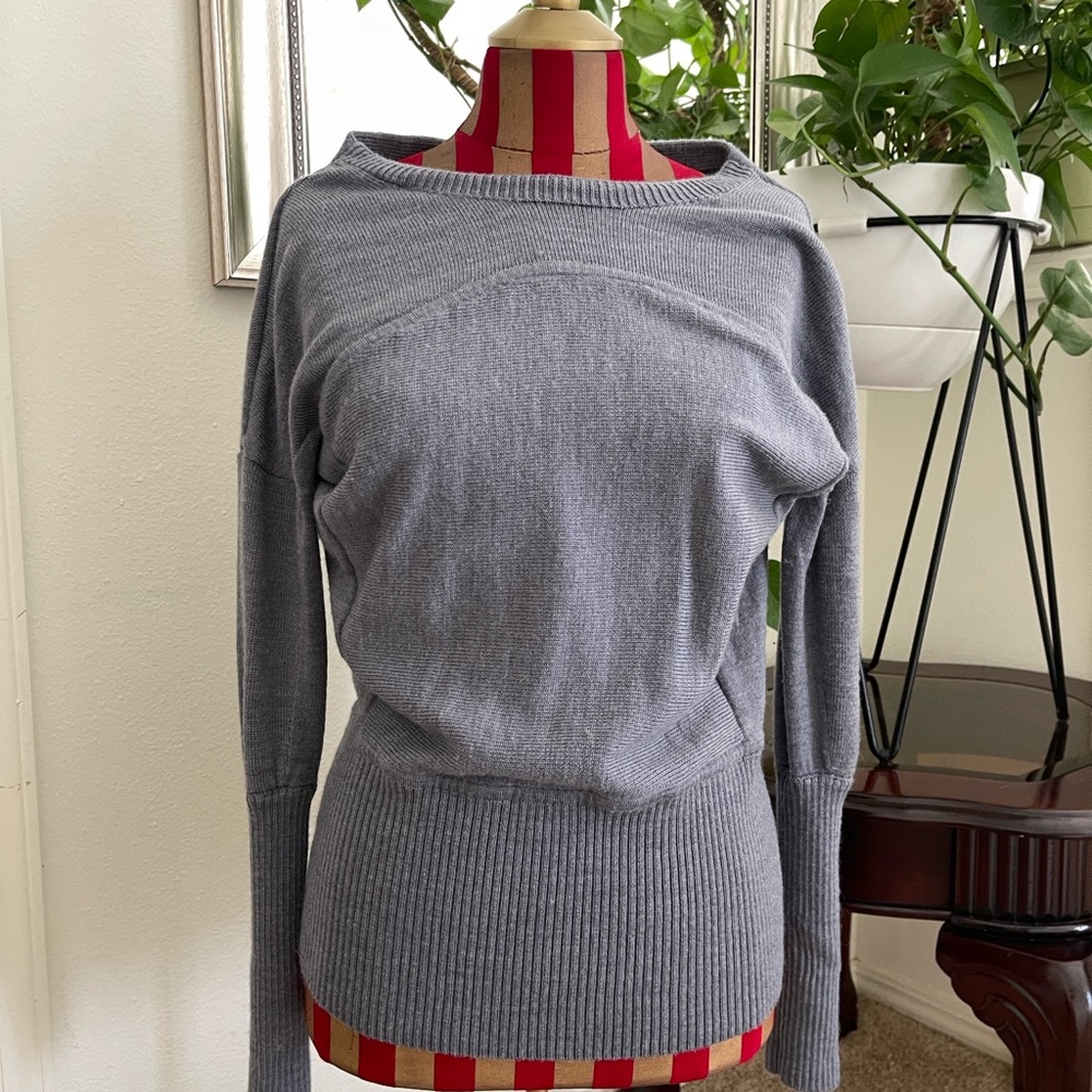 Lululemon Athletica Gray wide neck Sweater